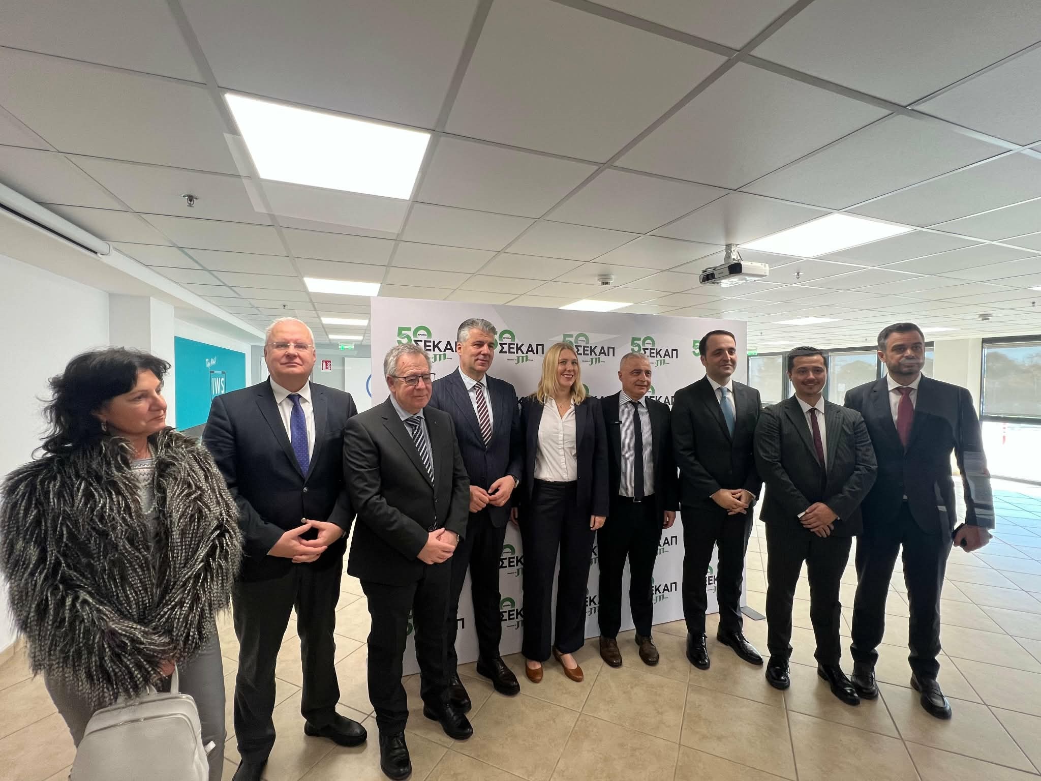 Ιλχάν Αχμέτ από ΣΕΚΑΠ: ΑΠΕΥΘΥΝΩ ΕΚΚΛΗΣΗ ΣΤΗΝ ΚΥΒΕΡΝΗΣΗ ΓΙΑ ΣΤΗΡΙΞΗ ΤΩΝ ΚΑΠΝΟΠΑΡΑΓΩΓΩΝ