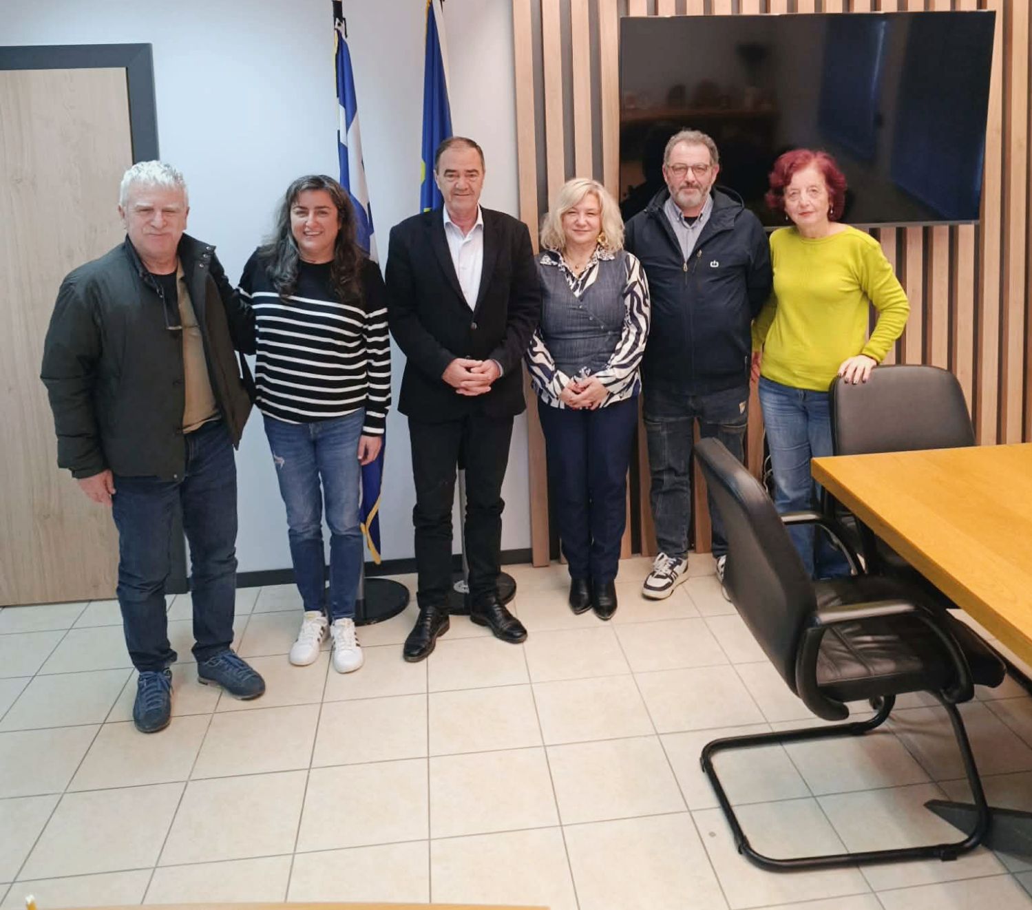 Ο Σύλλογος Απανταχού Κιζαριωτών στο Δημαρχείο Μαρωνείας – Σαπών Ο Σύλλογος Απανταχού Κιζαριωτών στο Δημαρχείο Μαρωνείας – Σαπών