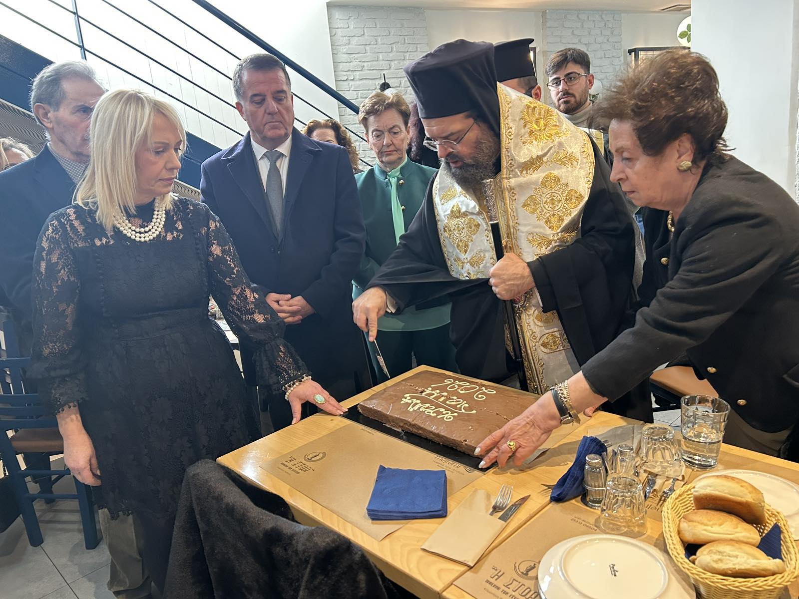 Την πρωτοχρονιάτικη πίτα της έκοψε η “Φιλόπτωχος Αδελφότης Κυριών Κομοτηνής”