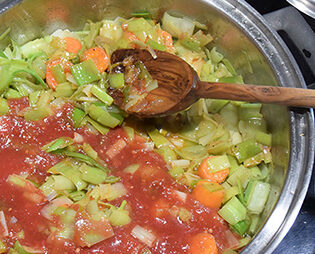 Ποιο είναι το υποτιμημένο  λαχανικό που θωρακίζει όμως σημαντικά τα οστά και το ανοσοποιητικό μας;