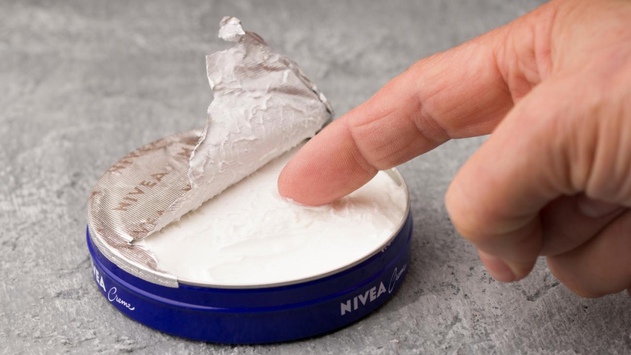 Η κλασική Nivea στο μπλε κουτί: Πέντε πράγματα που αγνοούμε