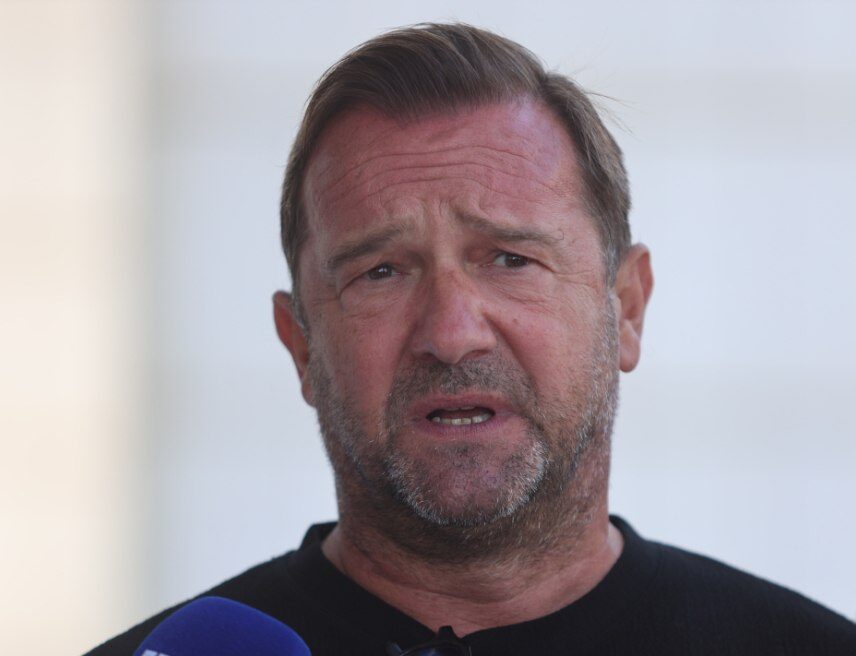 Πλακιάς για κόμμα Καρυστιανού: “Ο ένας χειρότερος από τον άλλον…”