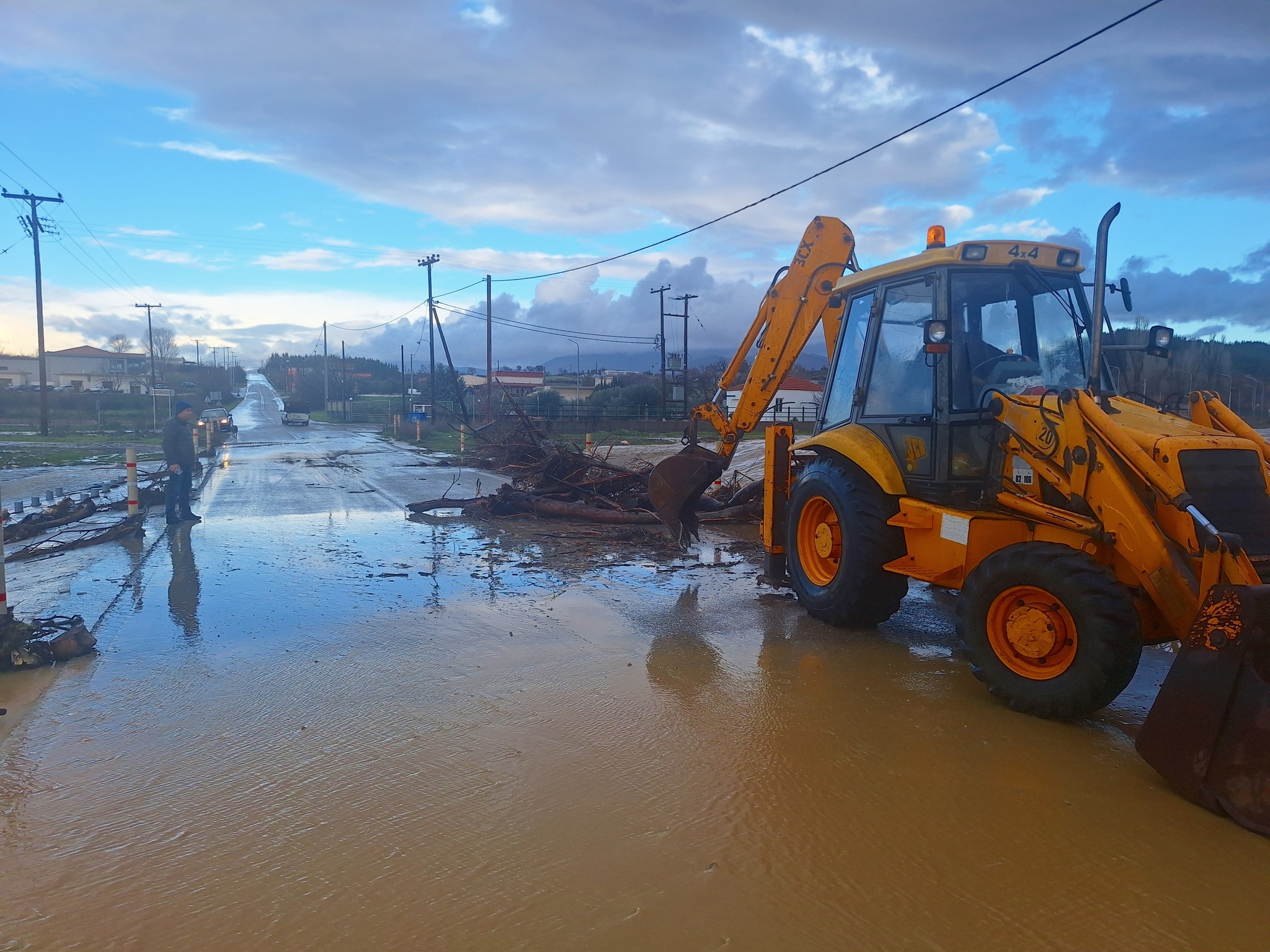 Έγκαιρες παρεμβάσεις από τις Τεχνικές Υπηρεσίες της ΠΑΜΘ στο Ν. Ροδόπης, λόγω της έντονης κακοκαιρίας