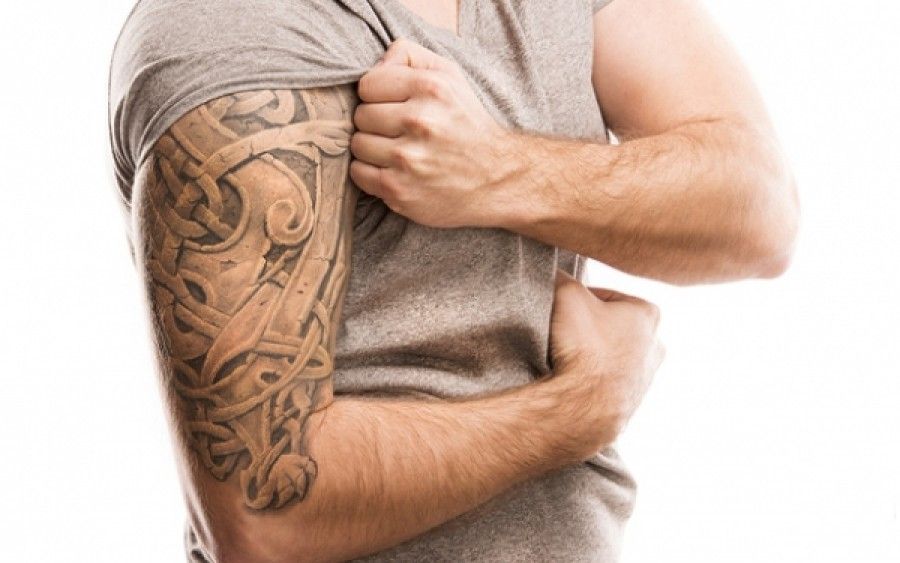 Τι δείχνει πρόσφατη μελέτη για το τατουάζ και τη σύνδεσή του με τον καρκίνο;