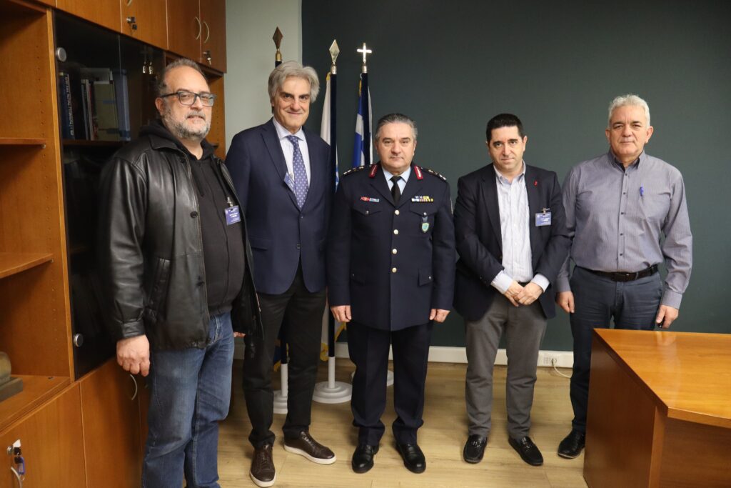 ΦΣΘ-ΕΛ.ΑΣ.: Αύξηση περιπολιών και ενίσχυση μέτρων αυτοπροστασίας για την αντιμετώπιση του μπαράζ κλοπών στα φαρμακεία