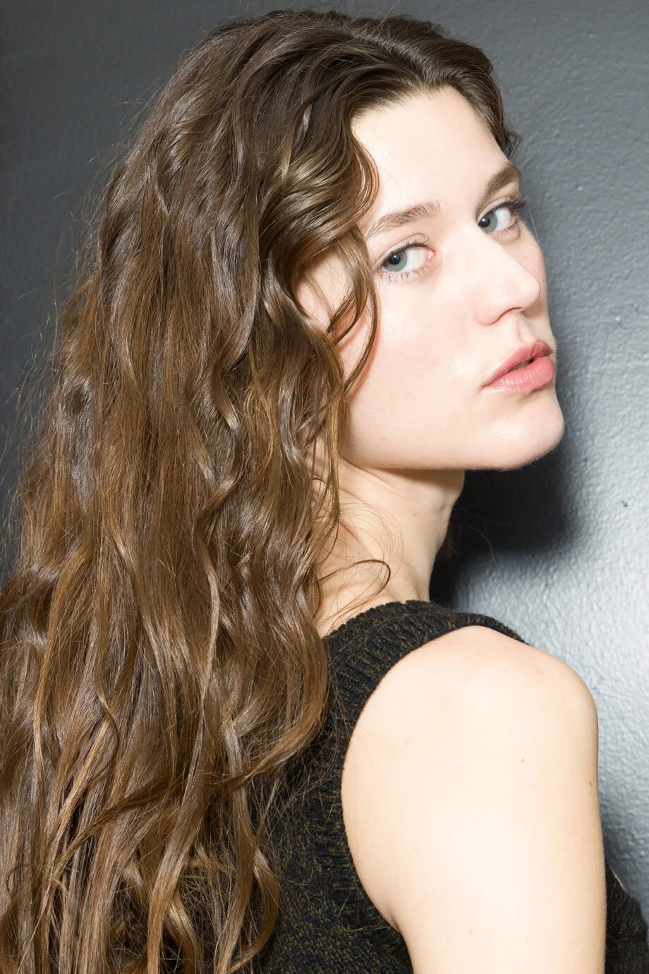 Το εβδομαδιαίο trick με το σαμπουάν που απογειώνει το λούσιμο των μαλλιών