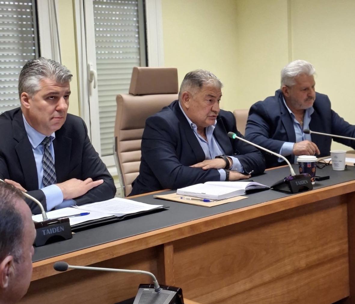 Σύσκεψη Χριστόδουλου Τοψίδη με δημάρχους της ΠΑΜΘ για το  ΠΕΠ 2021-2027, τον απολογισμό του ΠΠΑ 2021-2025 και τον σχεδιασμό της νέας περιόδου 2026-2030