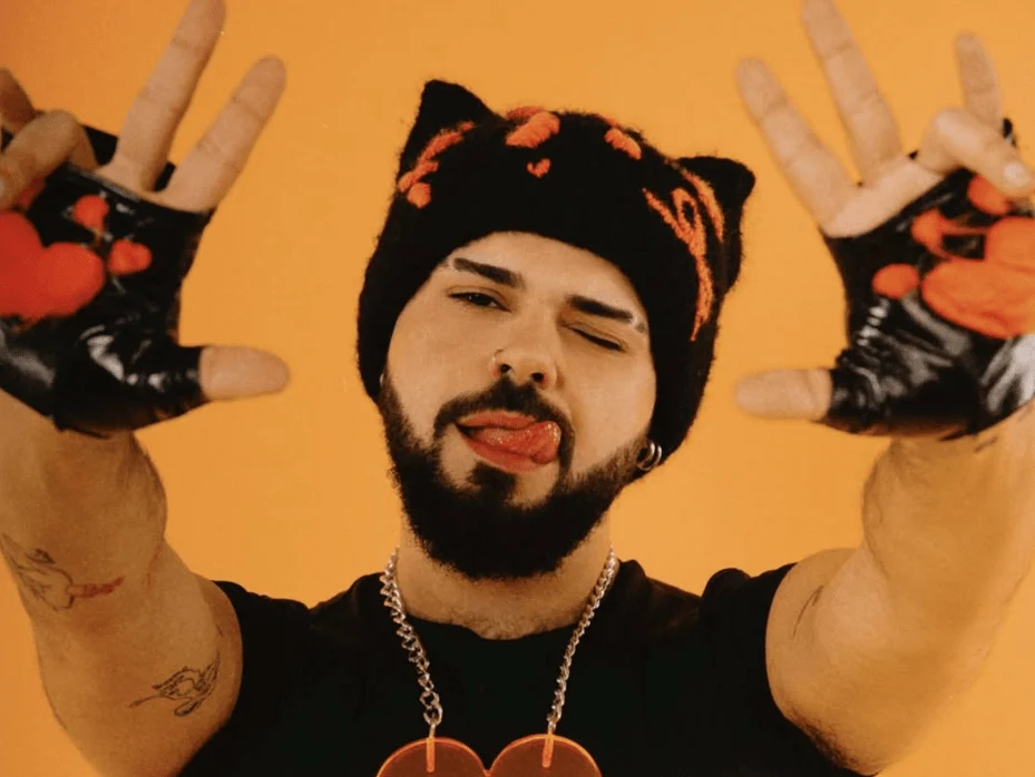 O Akylas είναι αποφασισμένος να ταράξει τη σκηνή της “Eurovision 2026” με  το σαρωτικό “Ferto”!- Ποιο είναι το νόημα του τραγουδιού