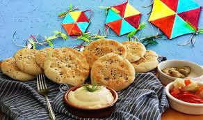 Καθαρά Δευτέρα: Τι γιορτάζουμε, ποια είναι τα έθιμα και γιατί πετάμε χαρταετό