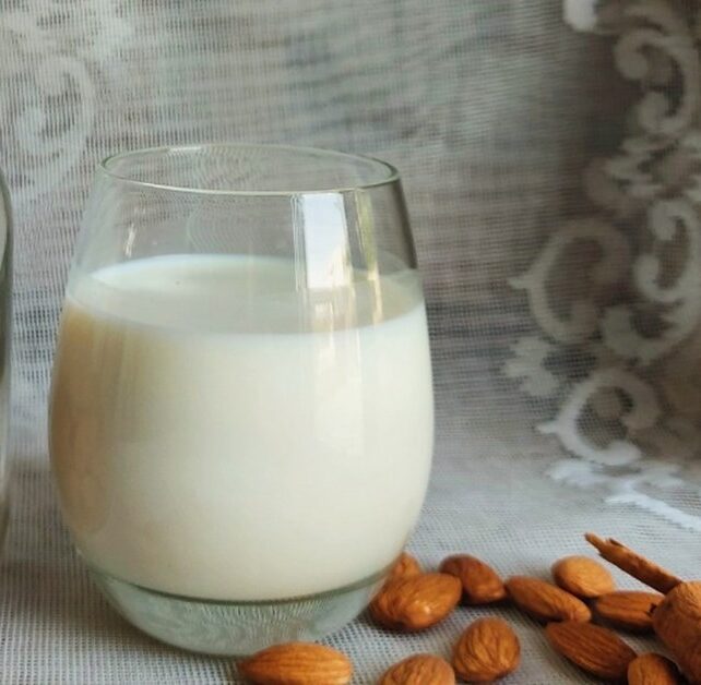 Ποιο είναι το “υγιεινό” ρόφημα που μπορεί να μην ταιριάζει σε όλους – Τι πρέπει να ξέρετε πριν το πιείτε