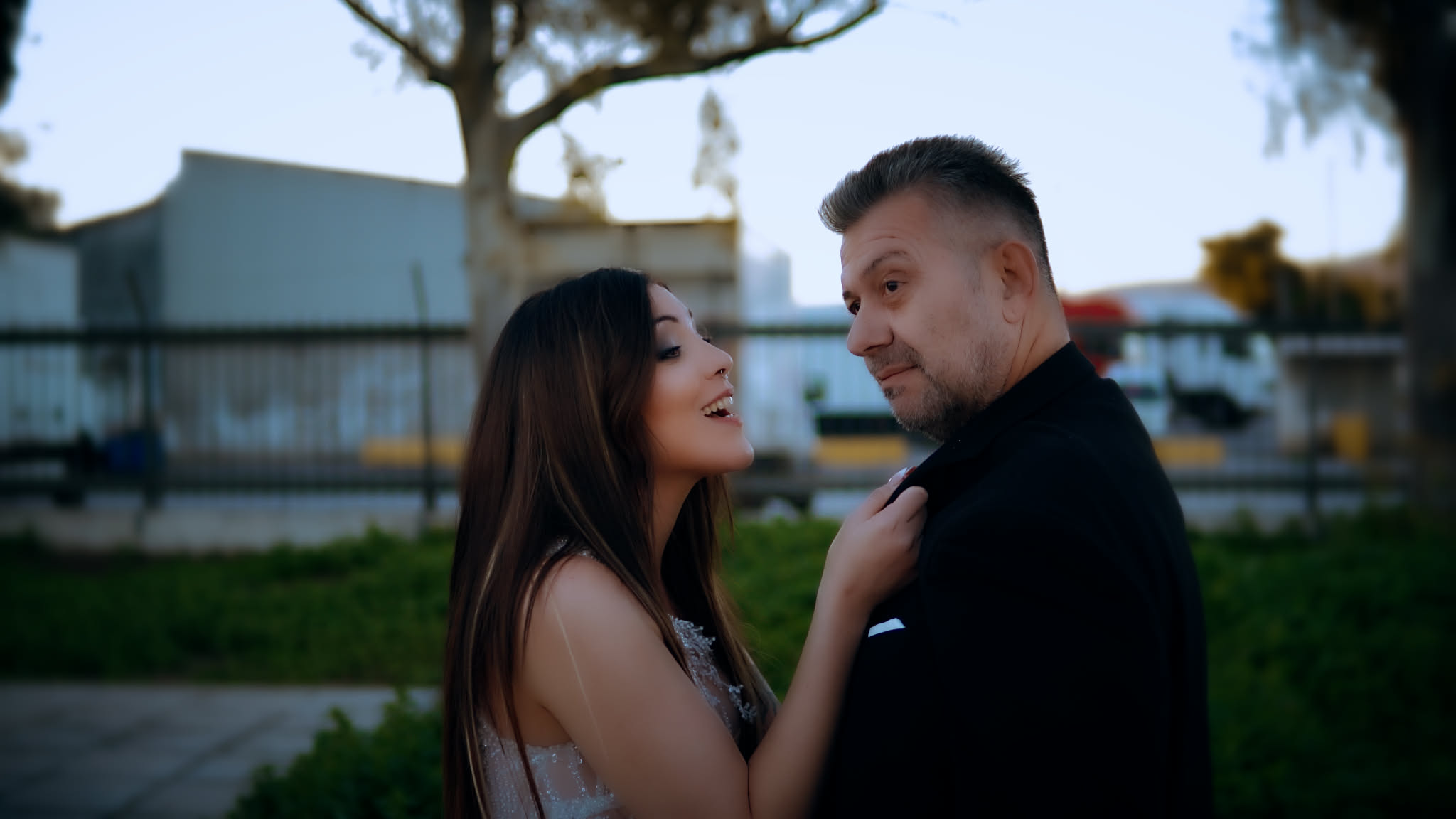 «Ερωτευμένη»: Ντουέτο-έκπληξη των Ματθαίου Γιαννούλη και Ιουλίας Κουκουβέ !