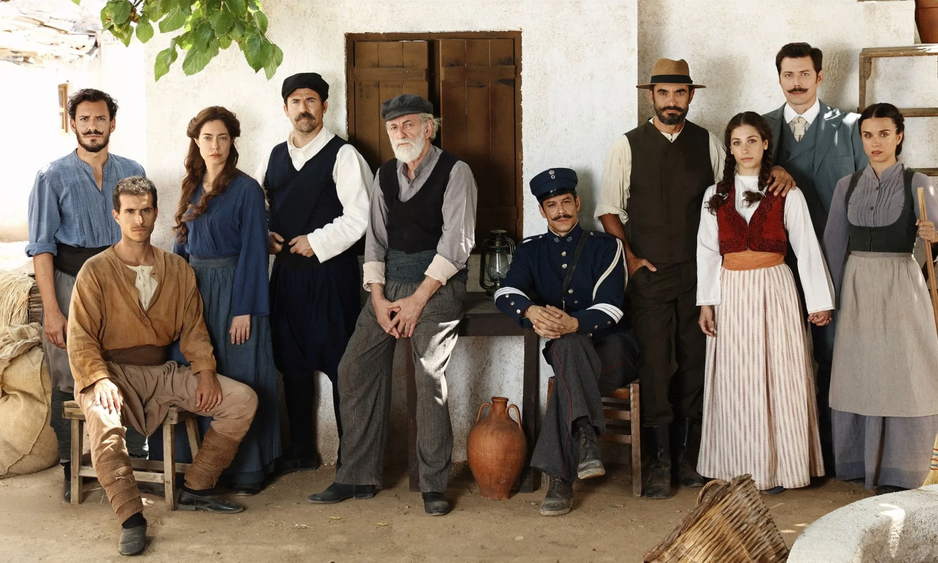 “Από Ήλιο σε Ήλιο”: Πότε κάνει πρεμιέρα η νέα δραματική σειρά εποχής της ΕΡΤ1- Η ιστορία και οι  πρωταγωνιστές (trailer)