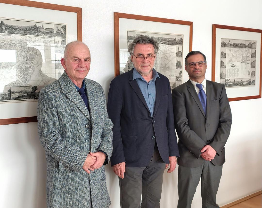 Συνάντηση της Ένωσης Συντακτών Επαρχιακού Τύπου με τον Πρέσβη της Τσεχίας