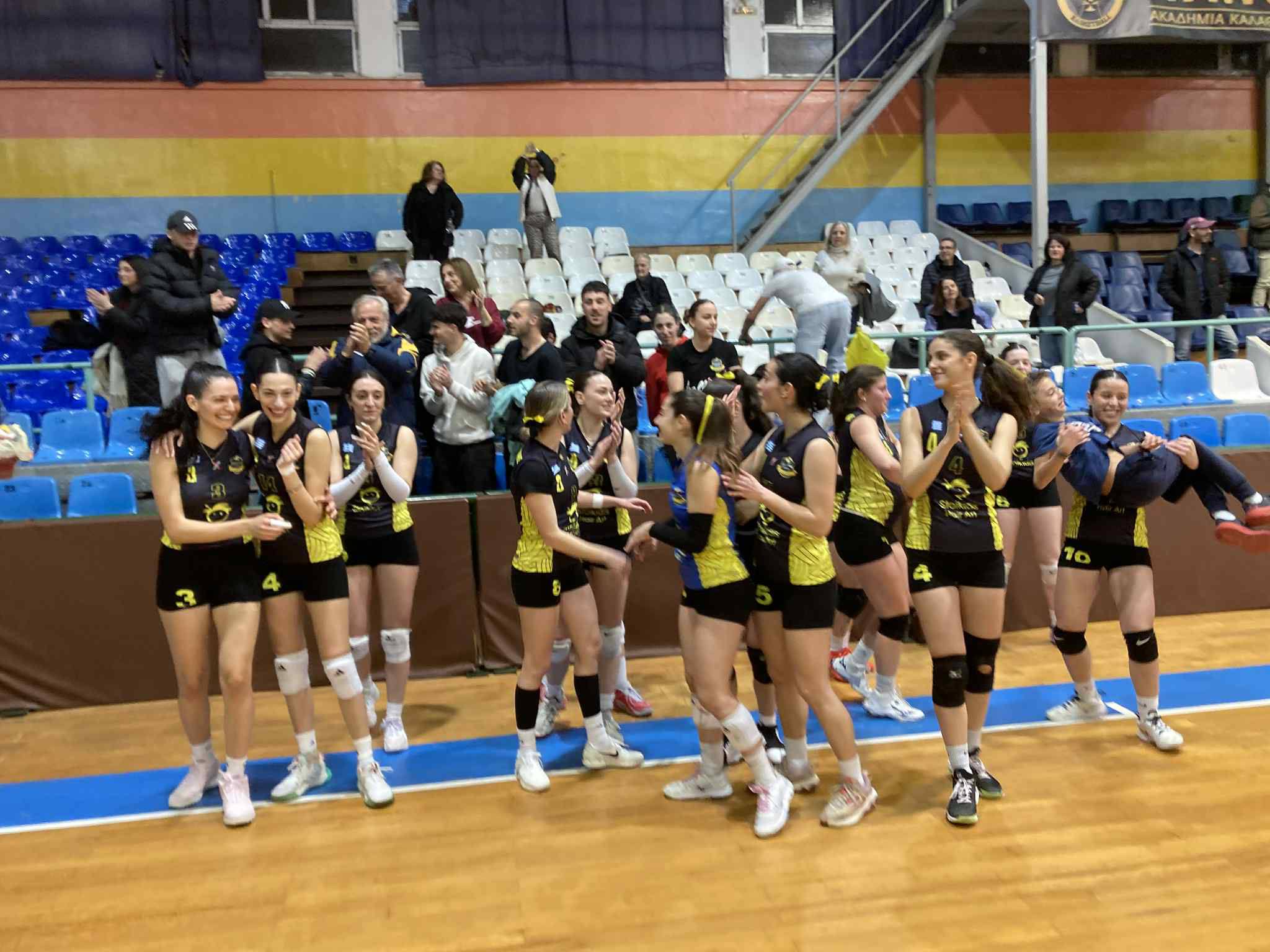 ΑΕΚ Κομοτηνής : «Το απίστευτο σερί συνεχίζεται για τα κορίτσια της Κομοτηνής» ΑΕΚ Κομοτηνής : «Το απίστευτο σερί συνεχίζεται για τα κορίτσια της Κομοτηνής»