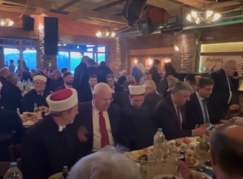 Ο Βουλευτής Ροδόπης του ΠΑΣΟΚ-ΚΙΝΗΜΑΤΟΣ ΑΛΛΑΓΗΣ, Ιλχάν Αχμέτ, συμμετείχε σε θρησκευτικό δείπνο “Ιφτάρ” στο Διδυμότειχο