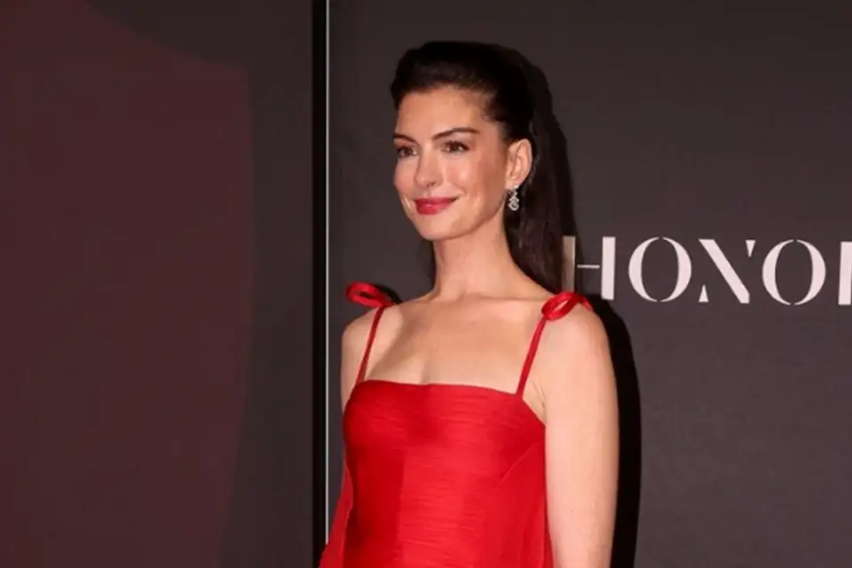 «Mother Mary»: Έρχεται μέσα στον Απρίλιο η νέα ταινία της Αν Χάθαγουεϊ -Ποιοι γνωστοί ηθοποιοί πρωταγωνιστούν (trailer)