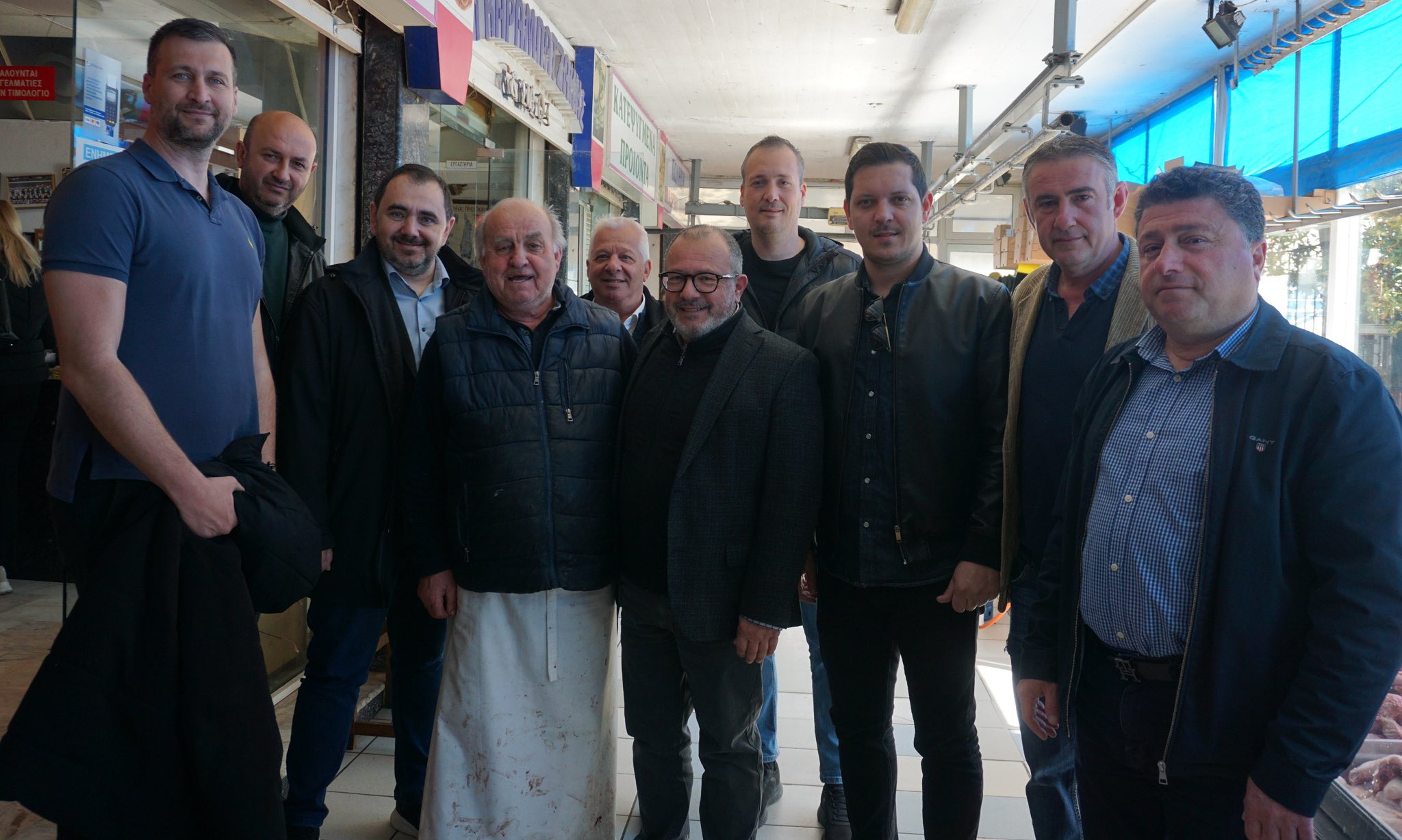 Επίσκεψη Δημάρχου και Δημοτικών Συμβούλων στη Δημοτική Αγορά Κομοτηνής ενόψει του Πάσχα (φωτος)