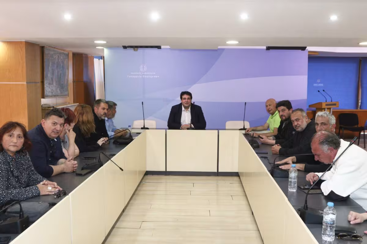 Ανέκρουσε πρύμναν το ΥΠΕΣ για Κοινωνικές Δομές