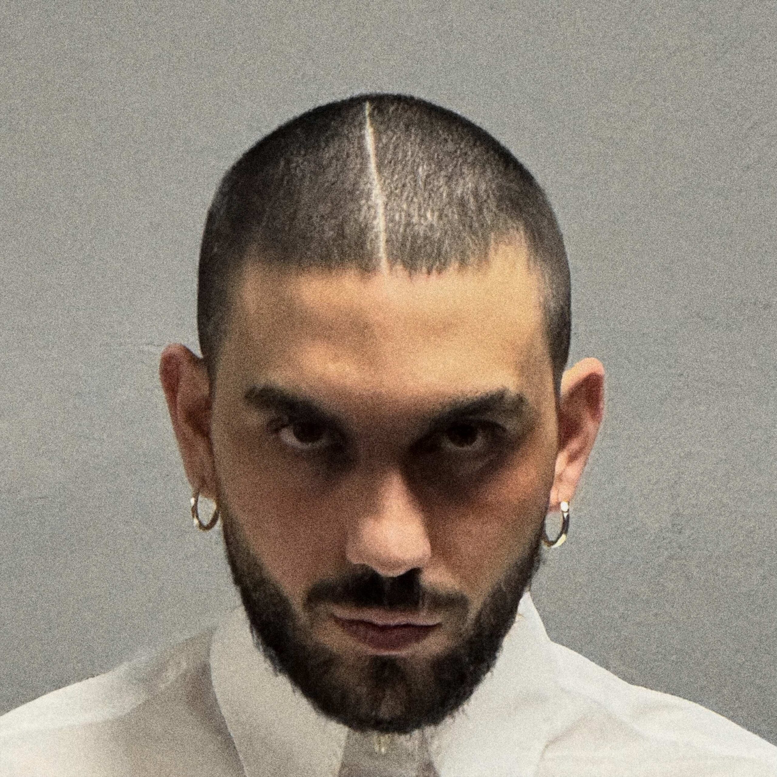 KIRA MAY CRY: Κυκλοφορεί το πρώτο του άλμπουμ «πληγές»