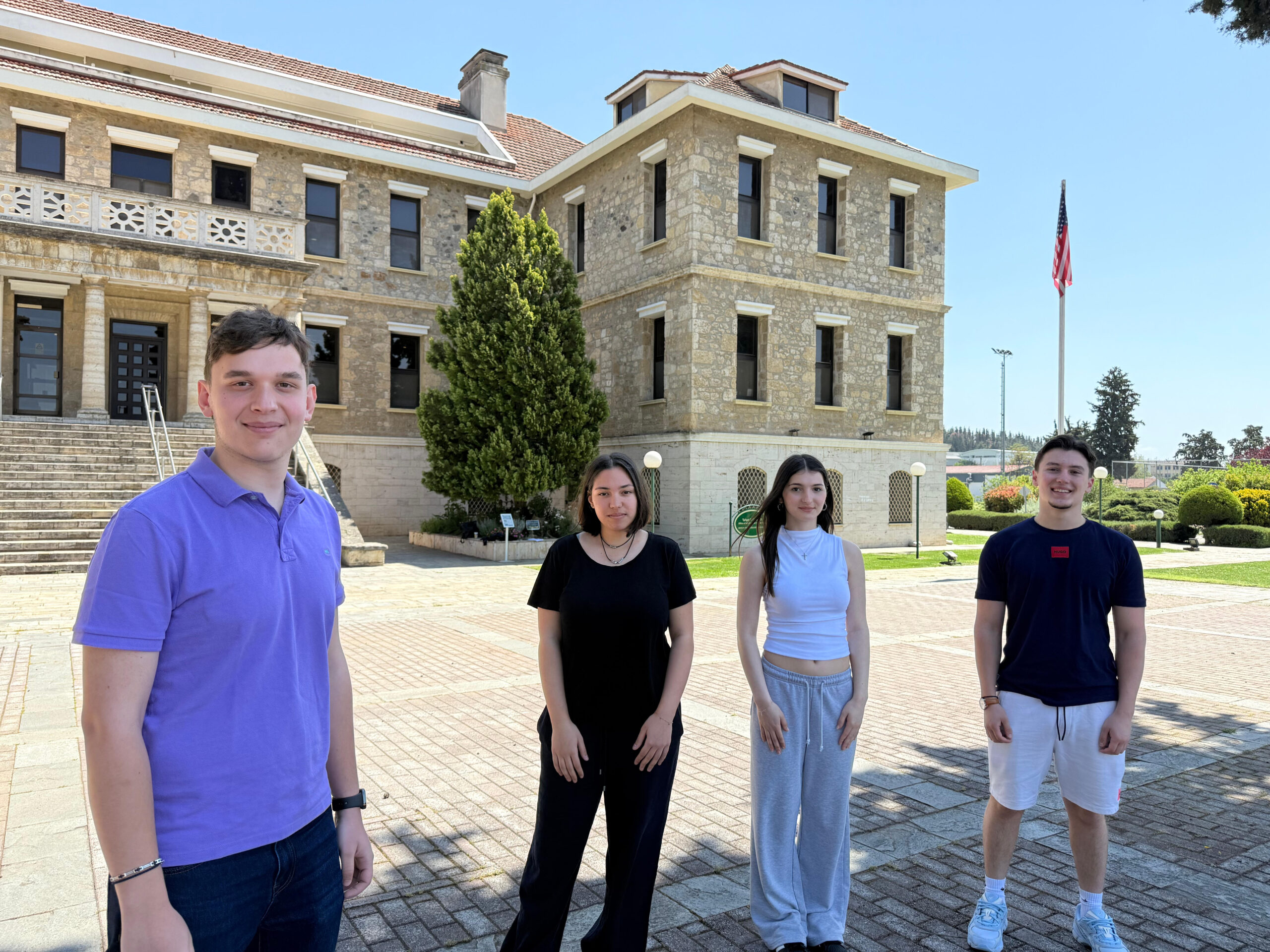 Με υποτροφία σε πανεπιστήμια των Η.Π.Α., μαθητές της Αμερικανικής Γεωργικής Σχολής