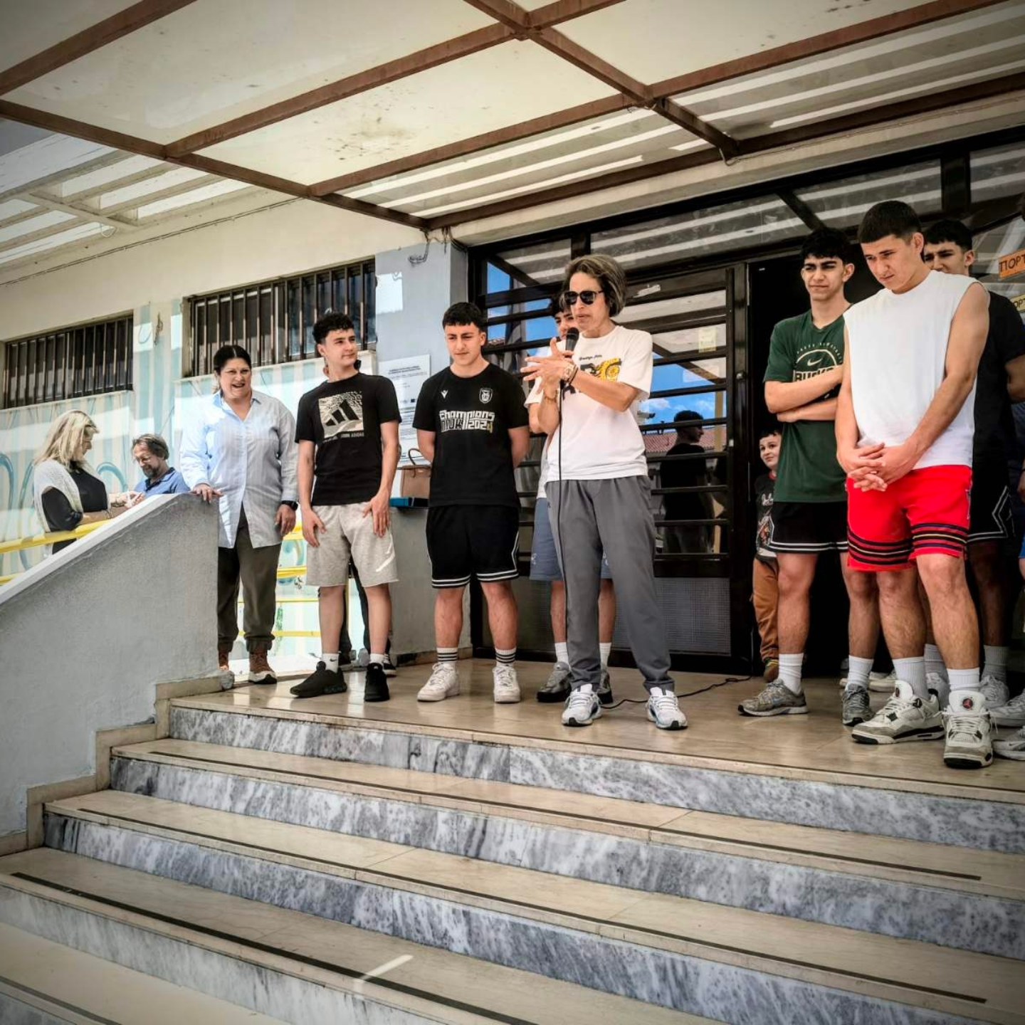 Αθλητές του Παιδικού Τμήματος του ΓΑΣ Komotini επισκέφτηκαν το 4ο Δημοτικό Σχολείο της πόλης (φωτος) Αθλητές του Παιδικού Τμήματος του ΓΑΣ Komotini επισκέφτηκαν το 4ο Δημοτικό Σχολείο της πόλης (φωτος)