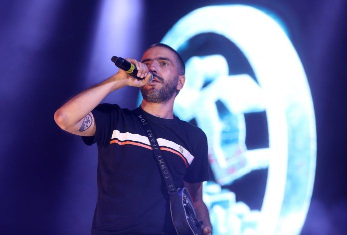 Ο “ποιητής της νέας γενιάς” ΛΕΞ στην Ξάνθη για συναυλία τον Ιούνιο – Χαμός για τα «μαγικά χαρτάκια»