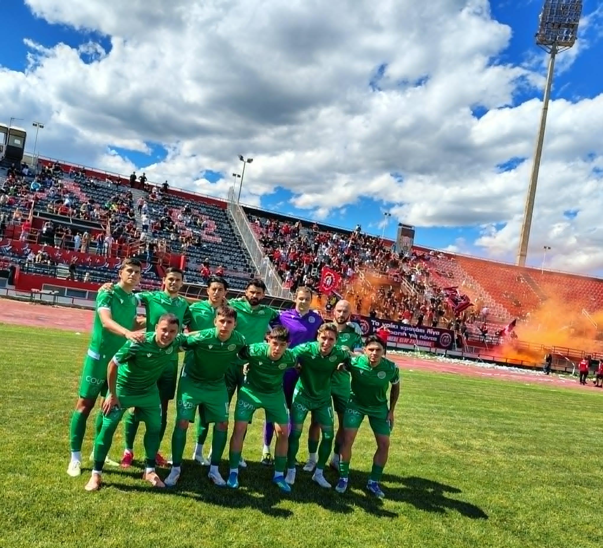 Super League 2: O Απόλλων Καλαμαριάς πήρε το ντέρμπι τίτλου από τον Πανθρακικό κάνοντας πάρτι με τον παθιασμένο κόσμο του ! Super League 2: O Απόλλων Καλαμαριάς πήρε το ντέρμπι τίτλου από τον Πανθρακικό κάνοντας πάρτι με τον παθιασμένο κόσμο του !