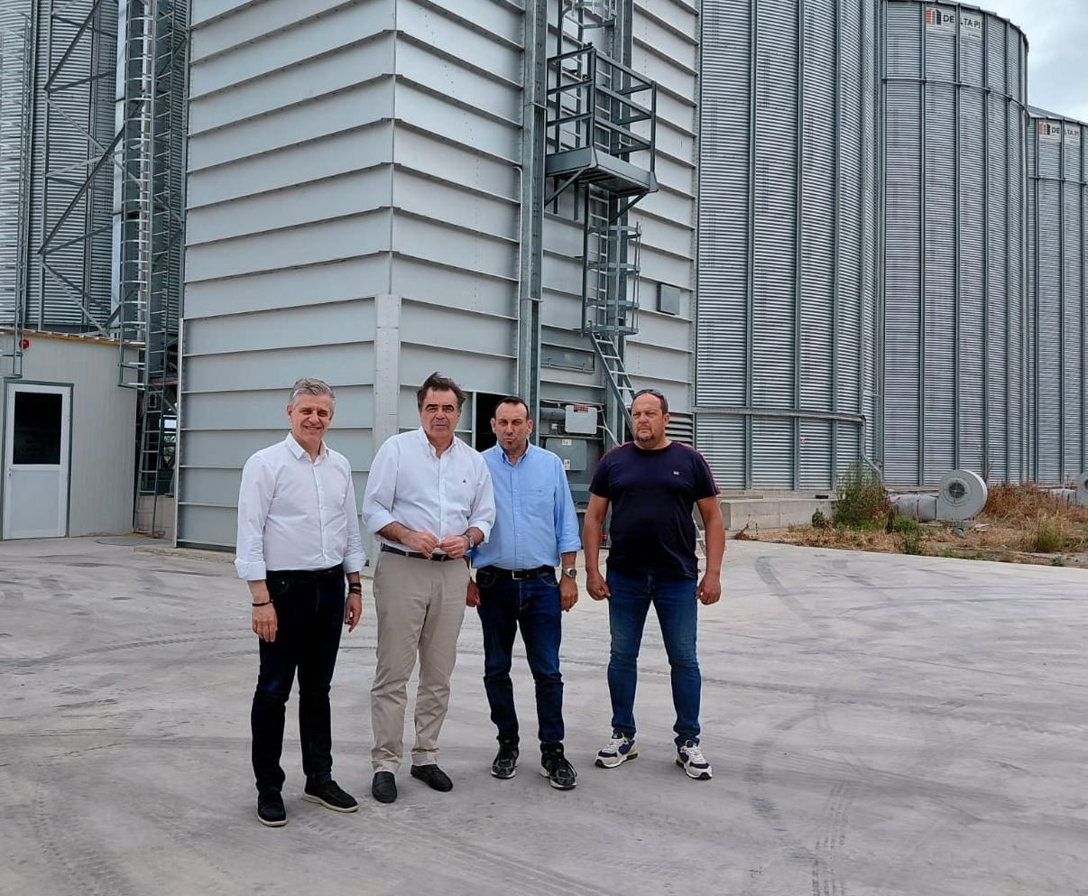 Επίσκεψη ΥΠΑΑΤ σε τρεις πρότυπες μονάδες του αγροτικού τομέα, στην ΠΕ Θεσσαλονίκης: “Γύρω από αυτές τις επενδύσεις πρέπει να συνεχίσουν να ζουν και να δημιουργούν οι αγρότες” Επίσκεψη ΥΠΑΑΤ σε τρεις πρότυπες μονάδες του αγροτικού τομέα, στην ΠΕ Θεσσαλονίκης: “Γύρω από αυτές τις επενδύσεις πρέπει να συνεχίσουν να ζουν και να δημιουργούν οι αγρότες”