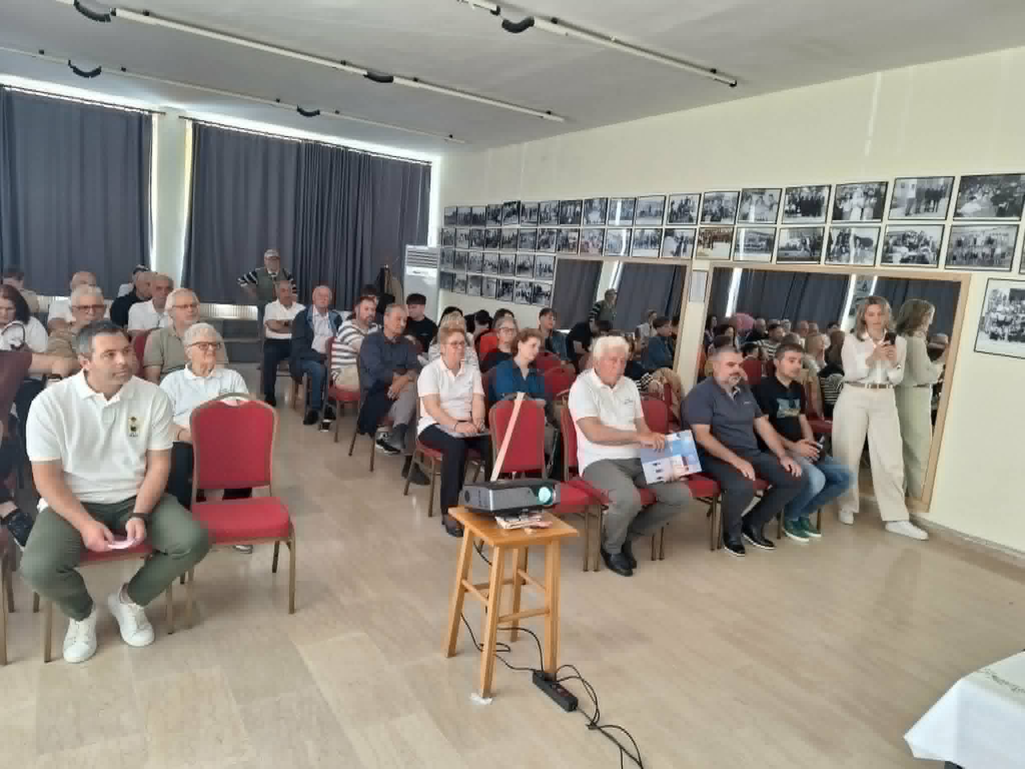 Ξυλαγανή Ροδόπης: Ενημερωτική εκδήλωση με θέμα “Ο Πατέρας τότε και τώρα: αλλαγές και προκλήσεις” από τον Σύλλογο Πατεράδων Ξυλαγανής και την ΠΕ Ροδόπης (video+φωτος) Ξυλαγανή Ροδόπης: Ενημερωτική εκδήλωση με θέμα “Ο Πατέρας τότε και τώρα: αλλαγές και προκλήσεις” από τον Σύλλογο Πατεράδων Ξυλαγανής και την ΠΕ Ροδόπης (video+φωτος)