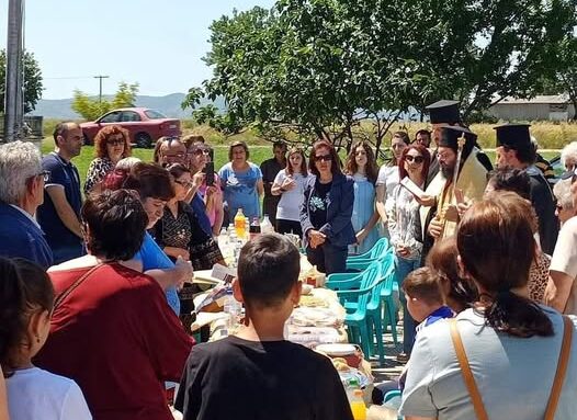 Στο Θρυλόριο Ροδόπης αναβιώνει Ταφικό Έθιμο, ανήμερα του αγίου Πνεύματος, από τον Πολιτιστικό Σύλλογο Ποντίων Θρυλορίου “Η Κερασούντα και το Γαρς” Στο Θρυλόριο Ροδόπης αναβιώνει Ταφικό Έθιμο, ανήμερα του αγίου Πνεύματος, από τον Πολιτιστικό Σύλλογο Ποντίων Θρυλορίου “Η Κερασούντα και το Γαρς”