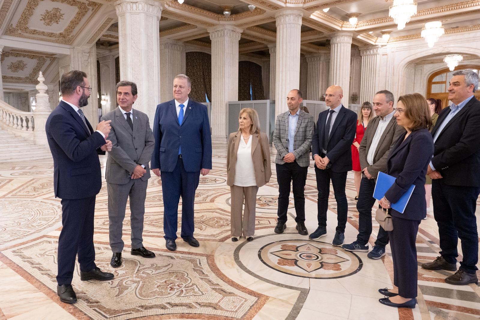 Με μεγάλη επιτυχία συνεχίζεται η αποστολή του ΥΜΑΘ στο Βουκουρέστι Με μεγάλη επιτυχία συνεχίζεται η αποστολή του ΥΜΑΘ στο Βουκουρέστι