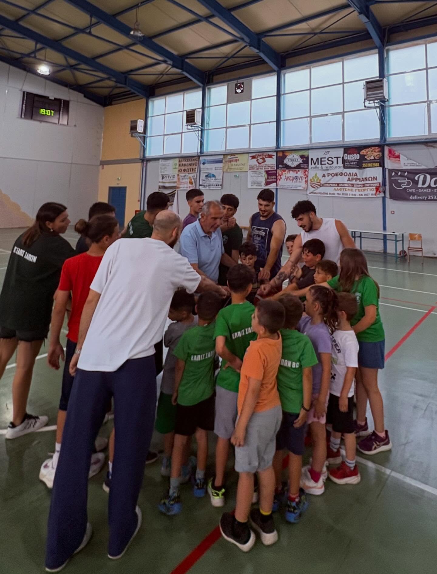 Ελπίς Σαπών Basketball Club : Η πρώτη χρονιά έφτασε στο τέλος της… αλλά το ταξίδι μόλις ξεκίνησε !