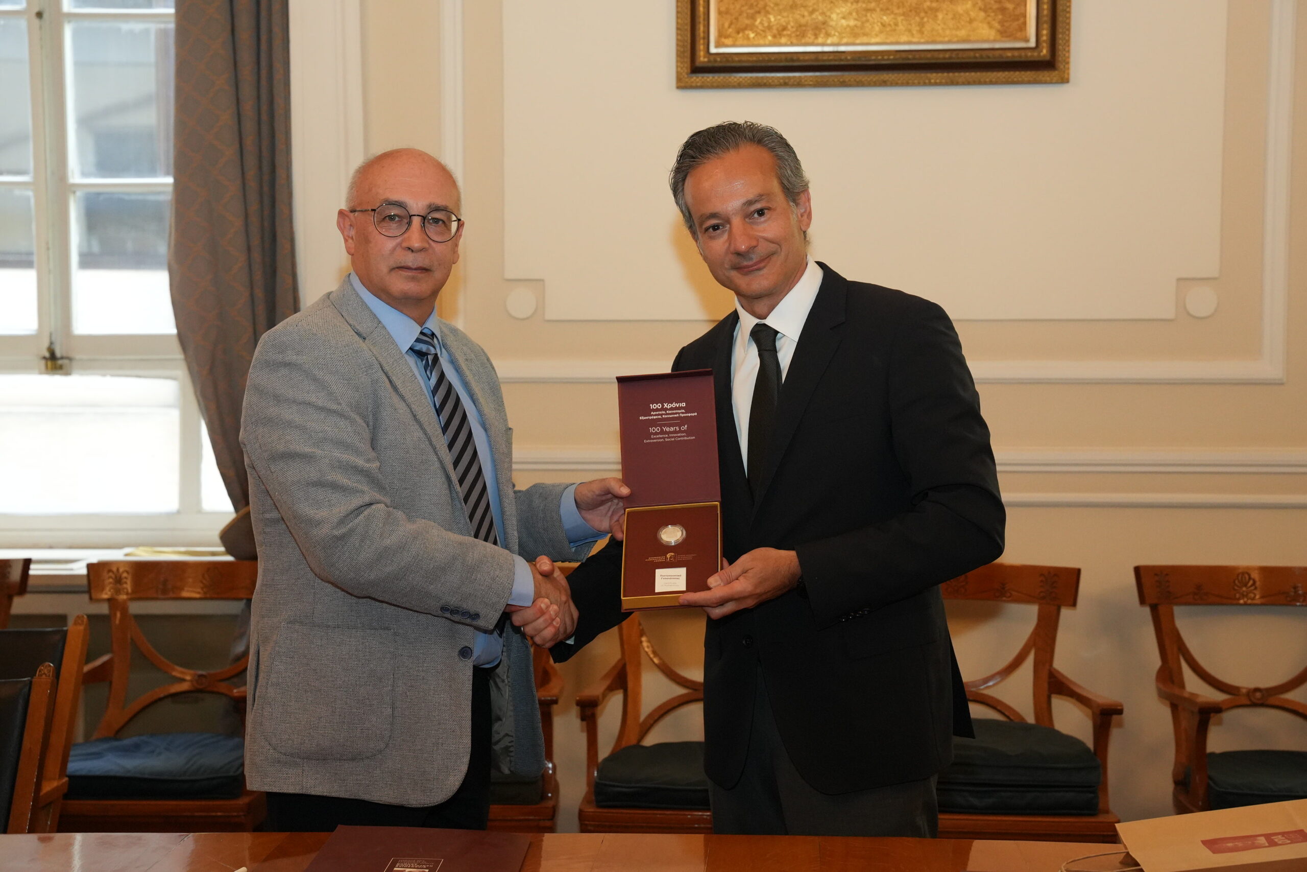 ΕΣΕΕ και ΟΠΑ ενώνουν δυνάμεις για τη σύνδεση της ακαδημαϊκής κοινότητας με την πραγματική οικονομία ΕΣΕΕ και ΟΠΑ ενώνουν δυνάμεις για τη σύνδεση της ακαδημαϊκής κοινότητας με την πραγματική οικονομία