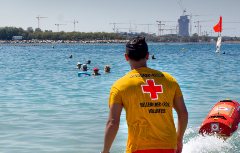 Ελληνικός Ερυθρός Σταυρός: 4 οδηγίες για την αντιμετώπιση δαγκώματος από λαγοκέφαλο (video) Ελληνικός Ερυθρός Σταυρός: 4 οδηγίες για την αντιμετώπιση δαγκώματος από λαγοκέφαλο (video)