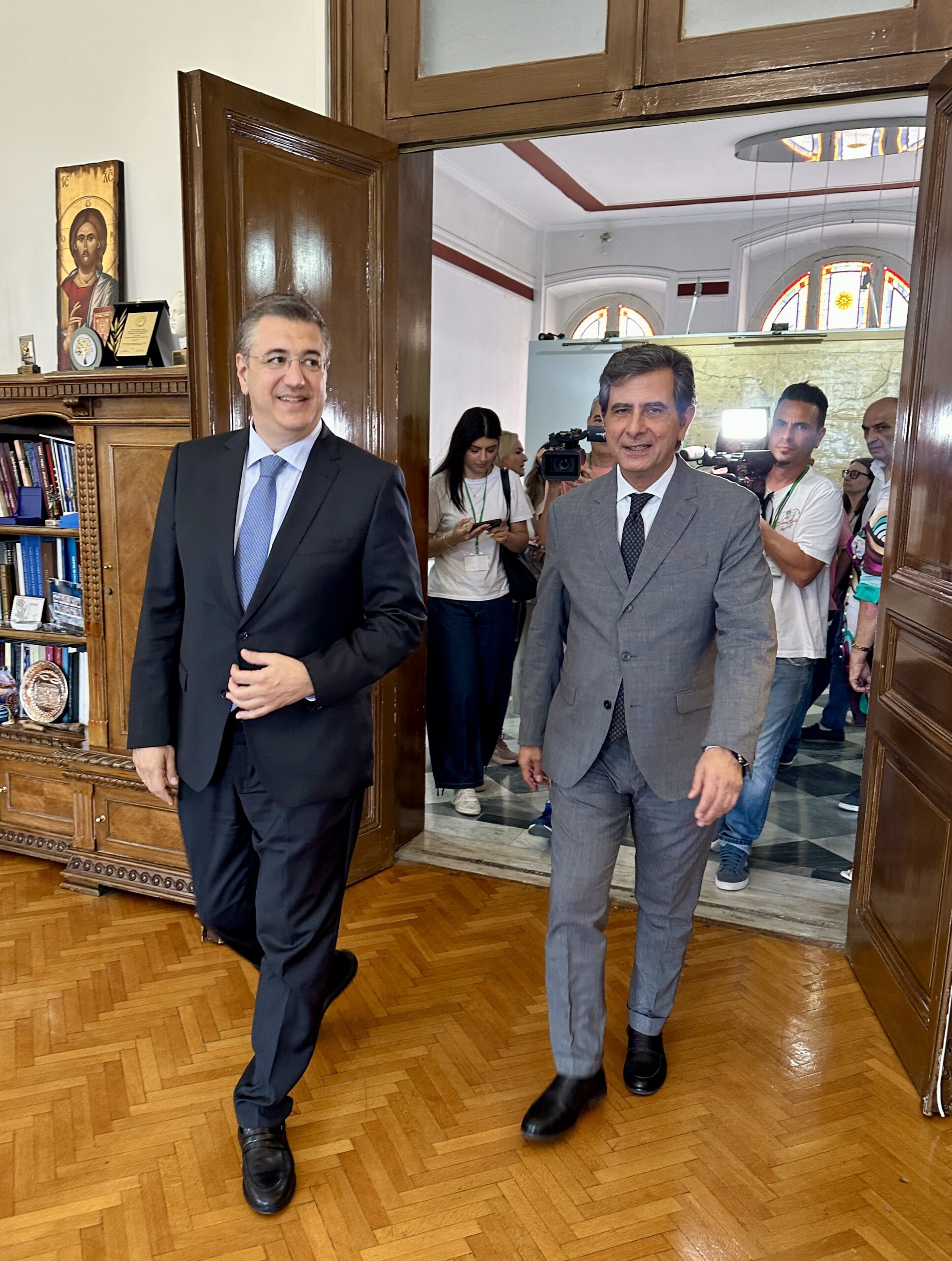 Τζιτζικώστας – Γκιουλέκας : Στο επίκεντρο οι προτεραιότητες της ΕΕ για τα μεγάλα έργα υποδομών και μεταφορών, τον τουρισμό και ο κομβικός ρόλος της Βόρειας Ελλάδας Τζιτζικώστας – Γκιουλέκας : Στο επίκεντρο οι προτεραιότητες της ΕΕ για τα μεγάλα έργα υποδομών και μεταφορών, τον τουρισμό και ο κομβικός ρόλος της Βόρειας Ελλάδας
