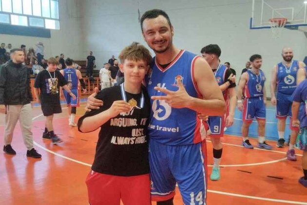 Συνεχίζει στα 42 του με τον Άτλα και στην Γ’ Εθνική ο Χασάν Βελή ! Συνεχίζει στα 42 του με τον Άτλα και στην Γ’ Εθνική ο Χασάν Βελή !