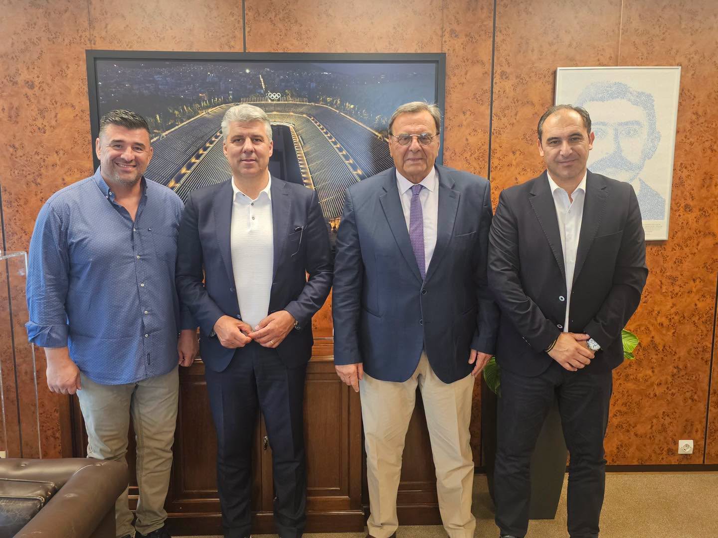 Συνάντηση του περιφερειάρχη ΑΜΘ με τον πρόεδρο της Ελληνικής Ολυμπιακής Επιτροπής, Ισίδωρο Κούβελο Συνάντηση του περιφερειάρχη ΑΜΘ με τον πρόεδρο της Ελληνικής Ολυμπιακής Επιτροπής, Ισίδωρο Κούβελο