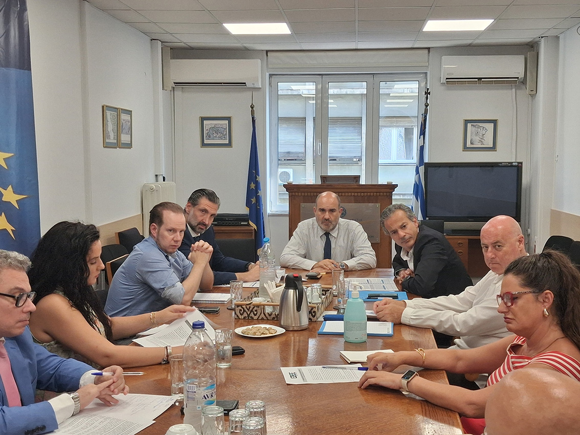 Συνάντηση Αντιπροσωπείας της ΕΣΕΕ με επικεφαλής τον Πρόεδρο Σταύρο Καφούνη, με τον Υφυπουργό Εθνικής Οικονομίας και Οικονομικών Δημήτρη Μαρκόπουλο