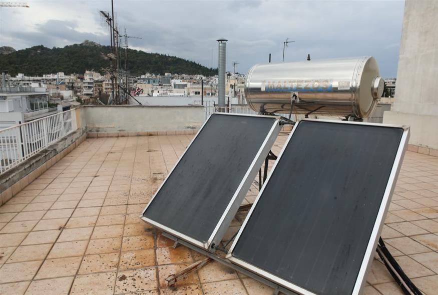 Ενεργειακή στήριξη για τα νοικοκυριά: Επιδοτήσεις έως 80% για αντλίες θερμότητας και ηλιακούς θερμοσίφωνες