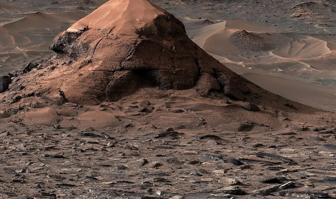 NASA: Εντυπωσιακά στιγμιότυπα από την πορεία του Curiosity στον Άρη