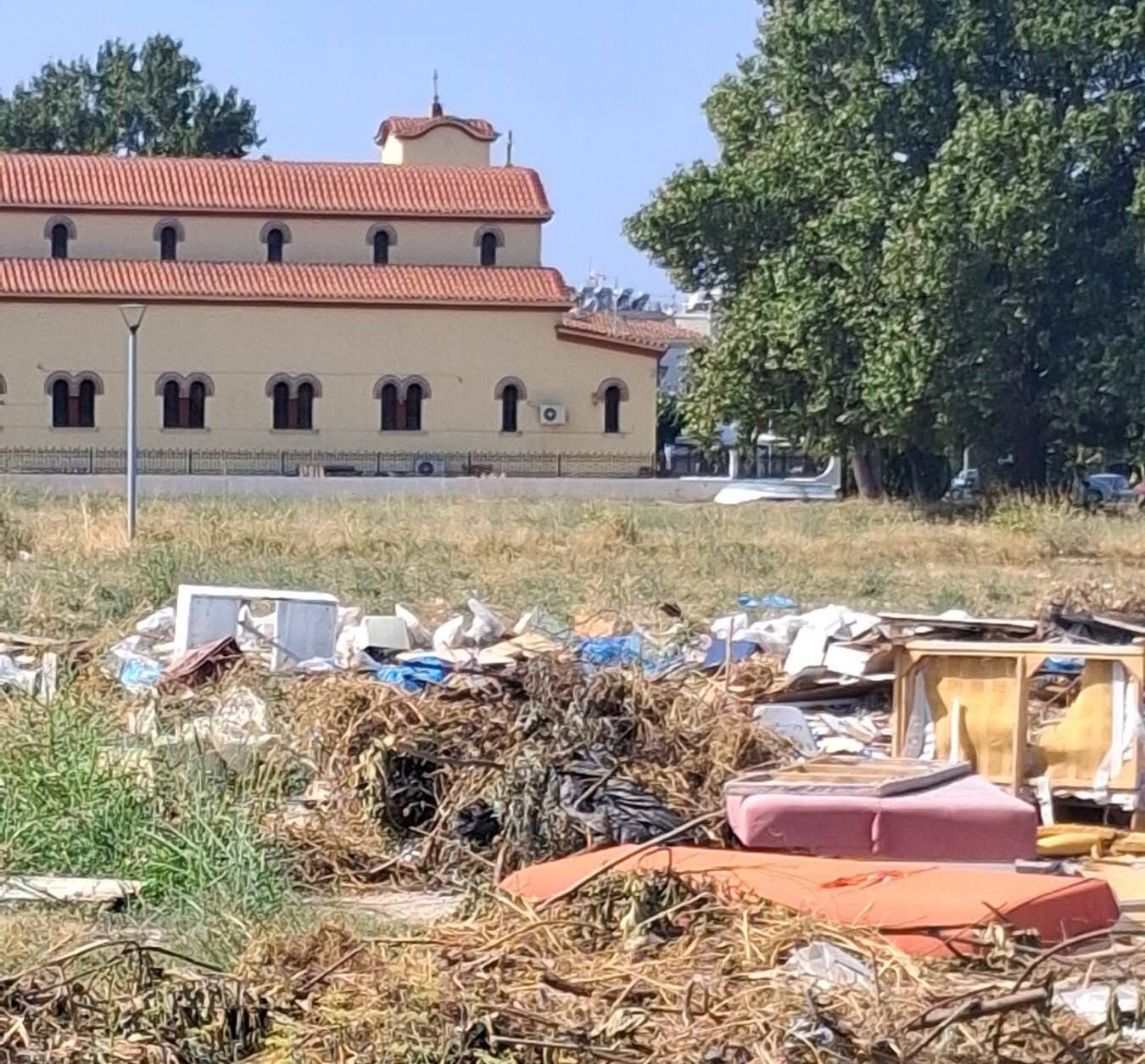 Εργασίες καθαρισμού σε οδούς της πόλης από την Υπηρεσία Καθαριότητας του Δήμου Κομοτηνής (φωτος) Εργασίες καθαρισμού σε οδούς της πόλης από την Υπηρεσία Καθαριότητας του Δήμου Κομοτηνής (φωτος)