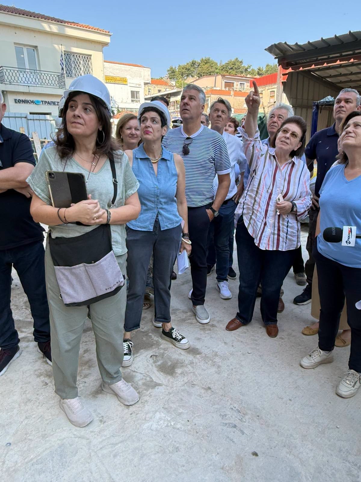Στον Έβρο η Υπουργός Πολιτισμού Λίνα Μενδώνη – «Σημαντικά έργα πολιτισμού μπαίνουν στην τελική ευθεία» Στον Έβρο η Υπουργός Πολιτισμού Λίνα Μενδώνη – «Σημαντικά έργα πολιτισμού μπαίνουν στην τελική ευθεία»