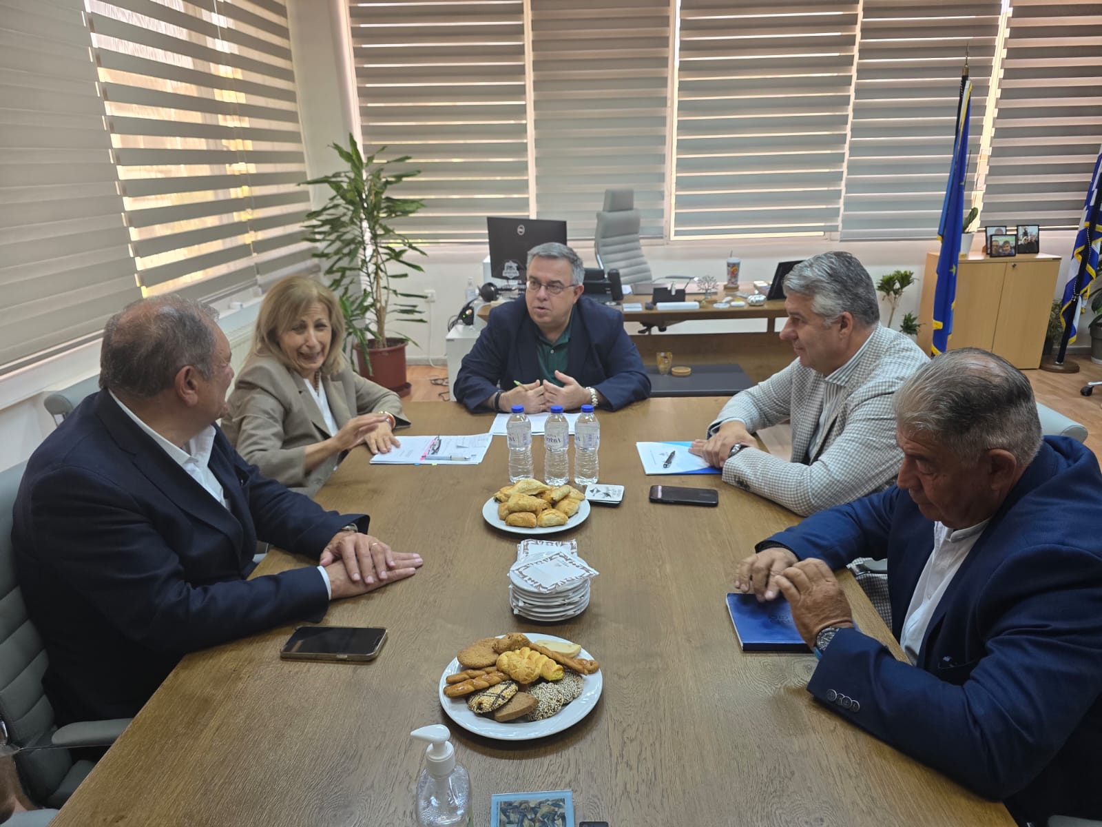 Συνάντηση Γραμματέα ΑΔΜΘ με τους Περιφερειάρχες και τους Προέδρους των ΠΕΔ της Κεντρικής και Ανατολικής Μακεδονίας και Θράκης Συνάντηση Γραμματέα ΑΔΜΘ με τους Περιφερειάρχες και τους Προέδρους των ΠΕΔ της Κεντρικής και Ανατολικής Μακεδονίας και Θράκης