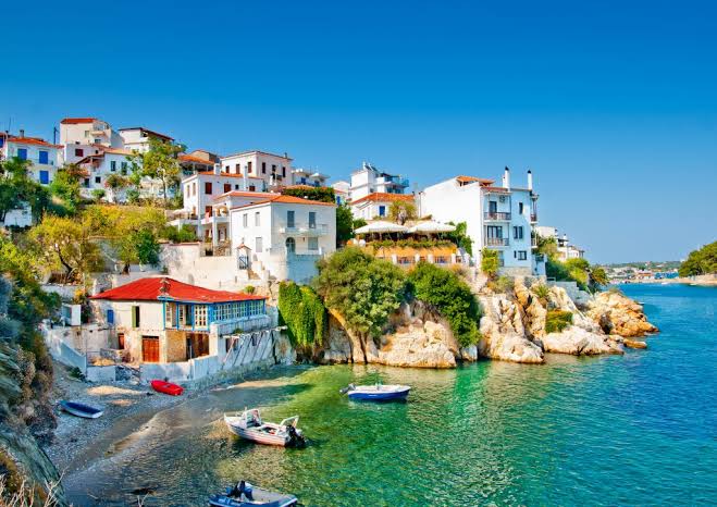 Η πιο φωτεινή σελίδα του καλοκαιριού ανοίγει! Η πιο φωτεινή σελίδα του καλοκαιριού ανοίγει!