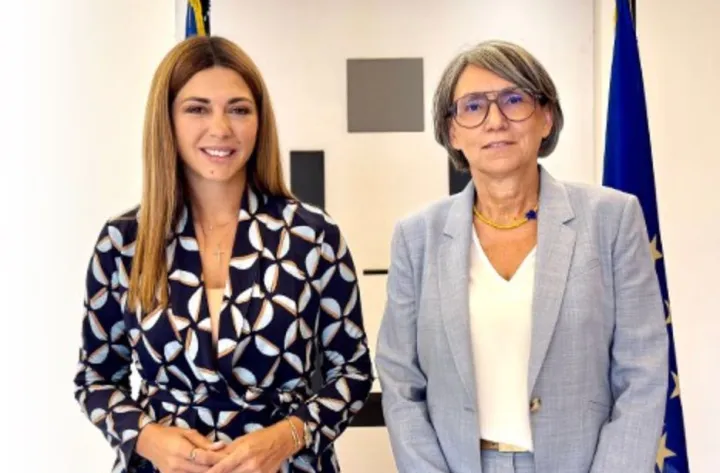 Συνάντηση Ζαχαράκη με την πρύτανη του Δημοκριτείου Πανεπιστημίου Θράκης Μαρία Μιχαλοπούλου Συνάντηση Ζαχαράκη με την πρύτανη του Δημοκριτείου Πανεπιστημίου Θράκης Μαρία Μιχαλοπούλου