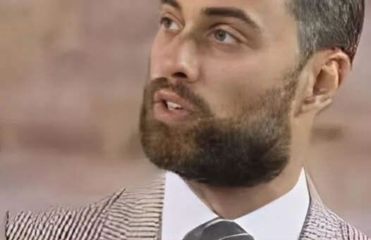 Πέτρος Καψάσκης: O νεαρός Έλληνας επιστήμονας που μίλησε στα ιταλικά με ελληνικές λέξεις και τον κατάλαβαν όλοι! (video) Πέτρος Καψάσκης: O νεαρός Έλληνας επιστήμονας που μίλησε στα ιταλικά με ελληνικές λέξεις και τον κατάλαβαν όλοι! (video)