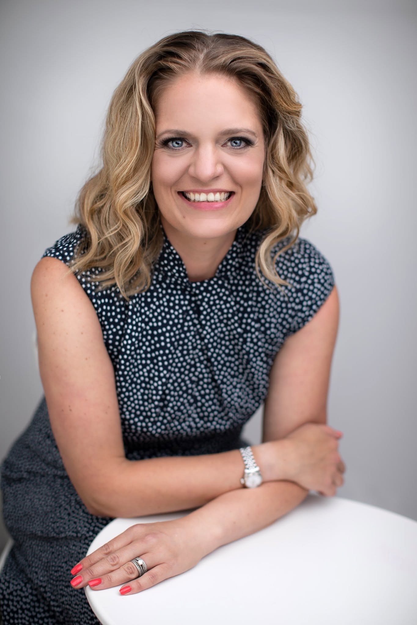 Από το Βανκούβερ στην Ελλάδα: To success story της Carly Gianakas ! Από το Βανκούβερ στην Ελλάδα: To success story της Carly Gianakas !