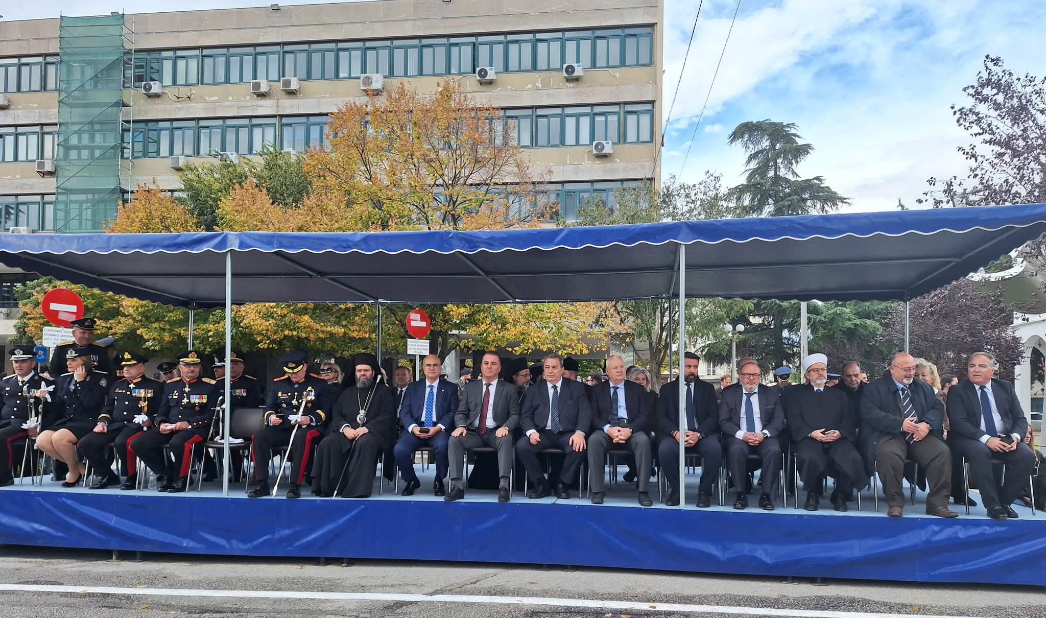 Κομοτηνή: Με λαμπρότητα και Εθνική υπερηφάνεια γιορτάστηκε η επέτειος της 28ης Οκτωβρίου 1940! (φωτος) Κομοτηνή: Με λαμπρότητα και Εθνική υπερηφάνεια γιορτάστηκε η επέτειος της 28ης Οκτωβρίου 1940! (φωτος)