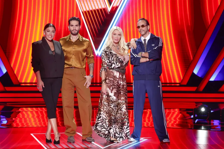 “The Voice”: Γύρισαν τις πολυθρόνες τους δύο από τους κριτές στο άκουσμα της φωνής του εγγονού του Γιώργου Ζαμπέτα (video) “The Voice”: Γύρισαν τις πολυθρόνες τους δύο από τους κριτές στο άκουσμα της φωνής του εγγονού του Γιώργου Ζαμπέτα (video)